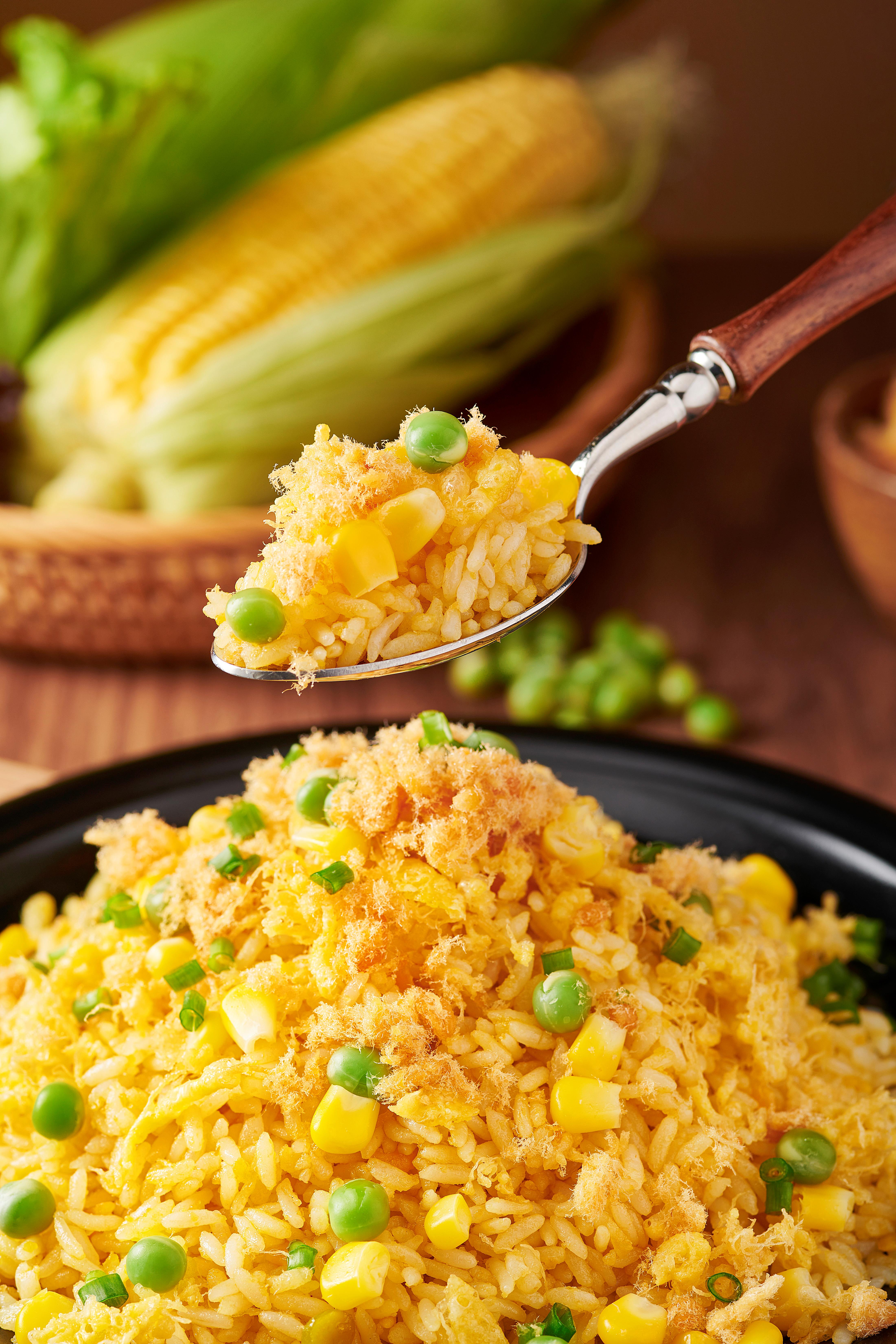 咸蛋黃肉松炒飯